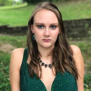 Meet your Posher, Alaina